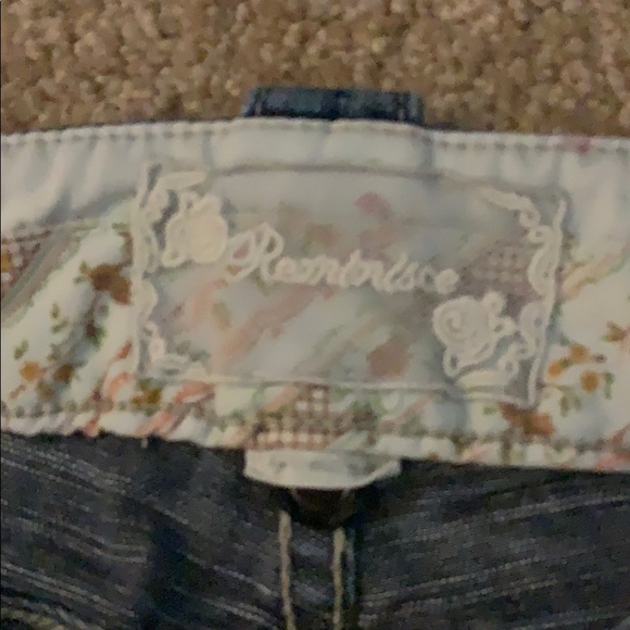 Miss Me Capri Jeans - Picture 5 of 10